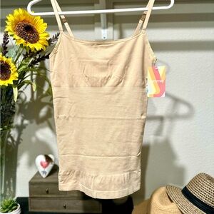 Yummie convertible shaping camisole - NWT